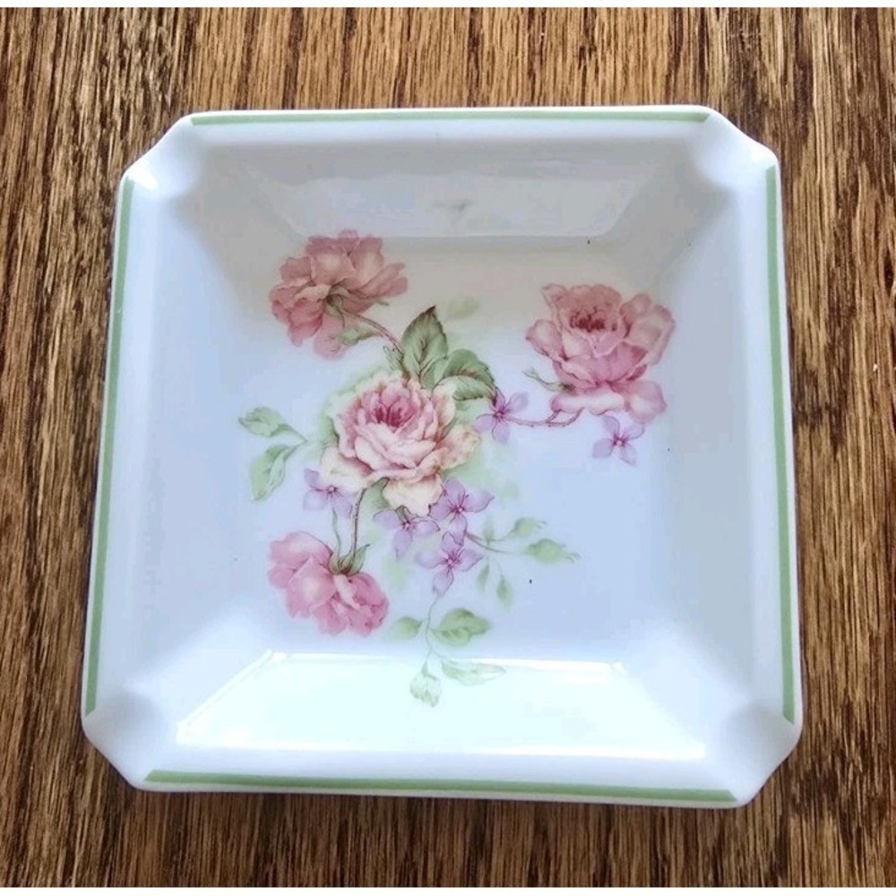 Bernardaud Collection Eugénie de Montijo Ashtray